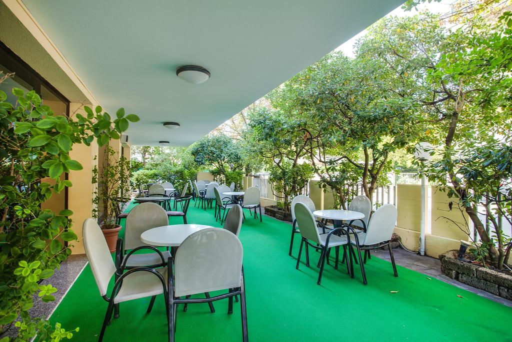 Club Hotel Residence Cesenatico Exterior photo